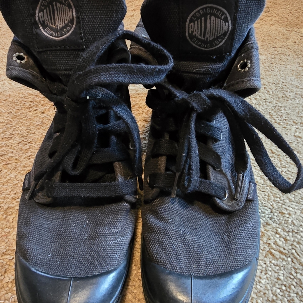 Womans black Palladium cuff boots 7
